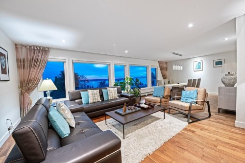 2272 Nelson Avenue, West Vancouver, BC 