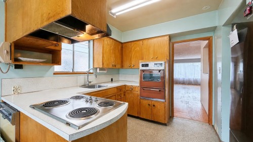 817 64Th Avenue W, Vancouver, BC 
