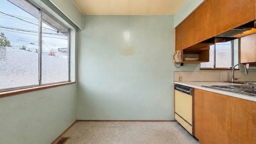 817 64Th Avenue W, Vancouver, BC 