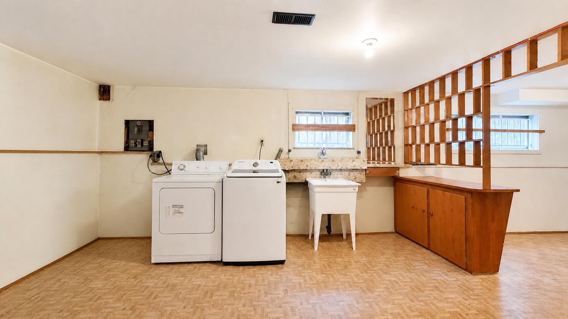 817 64Th Avenue W, Vancouver, BC