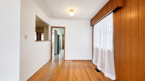 817 64Th Avenue W, Vancouver, BC 