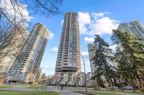 3705-4900 Lennox Lane  Burnaby, BC V5H 0G9