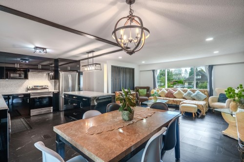 1121 Prairie Avenue, Port Coquitlam, BC 