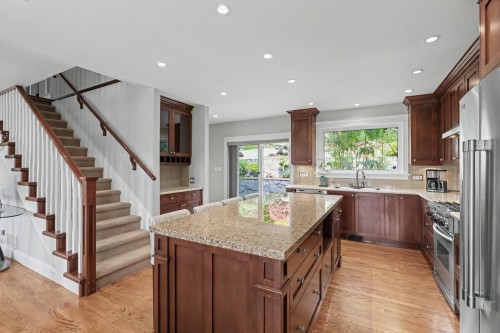 1123 Ioco Road, Port Moody, BC 