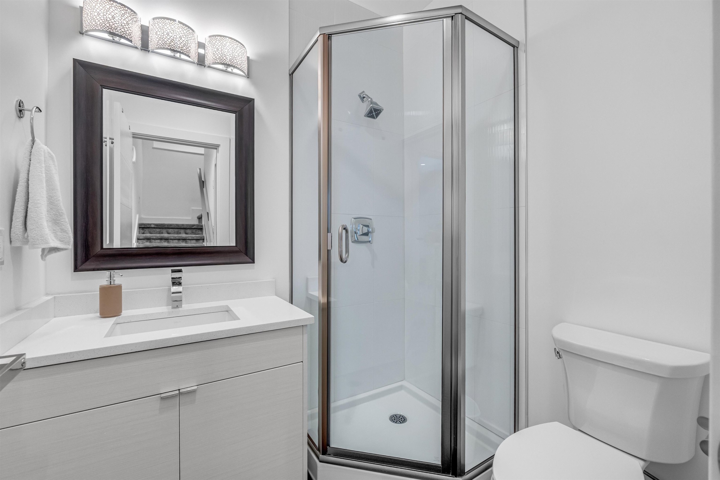 730 11Th Avenue E, Vancouver, BC