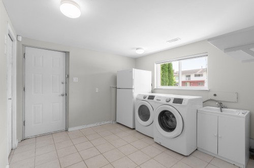 10080 Aintree Crescent, Richmond, BC 