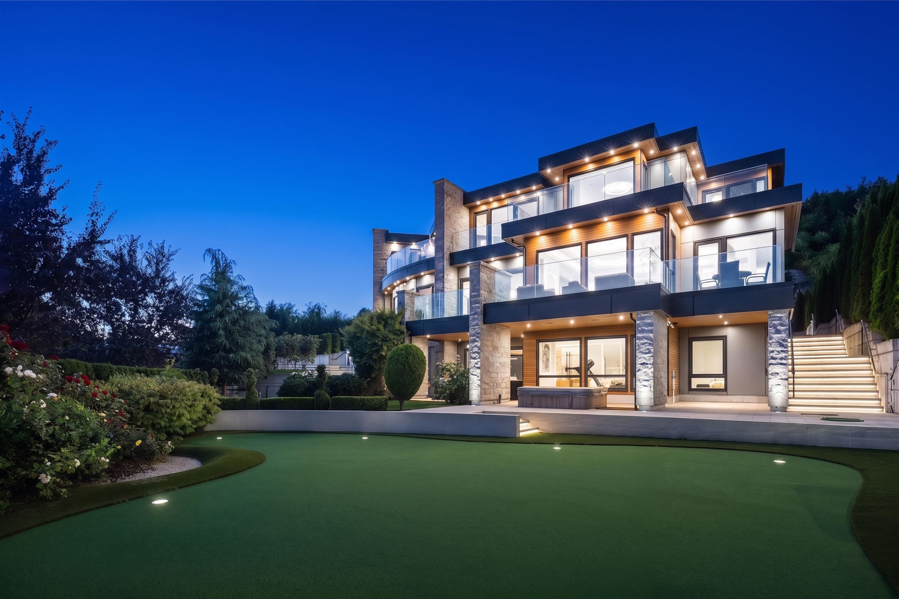 815 King Georges Way, West Vancouver, BC