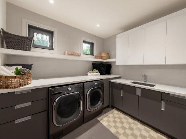 815 King Georges Way, West Vancouver, BC