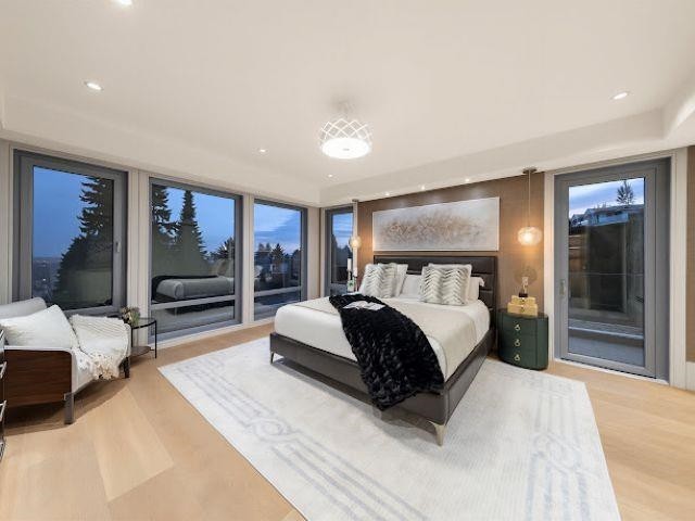 815 King Georges Way, West Vancouver, BC