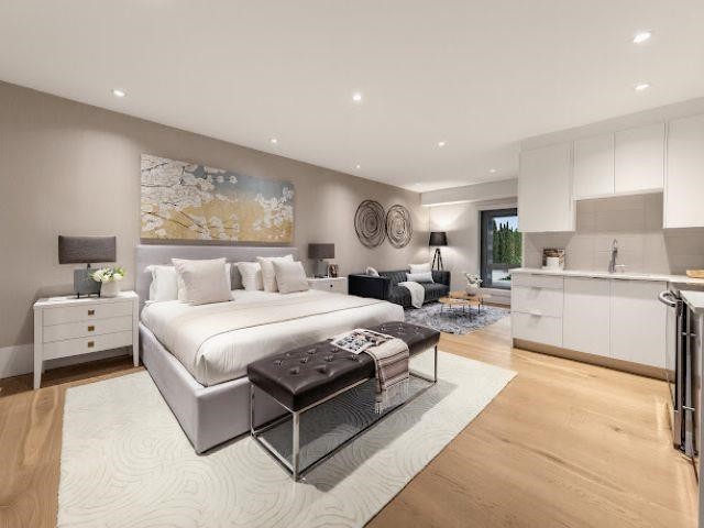 815 King Georges Way, West Vancouver, BC