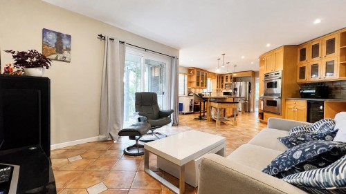 2016 Winter Crescent, Coquitlam, BC 