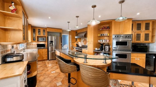 2016 Winter Crescent, Coquitlam, BC 