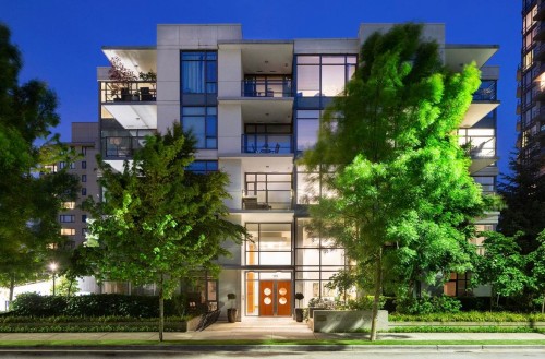 206-135 2nd Street W North Vancouver, BC V7M 0C5