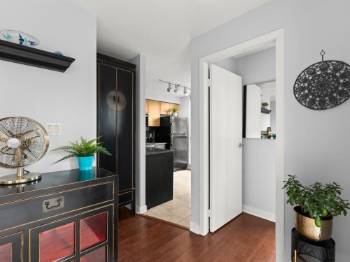 401-1238 Richards Street, Vancouver, BC 