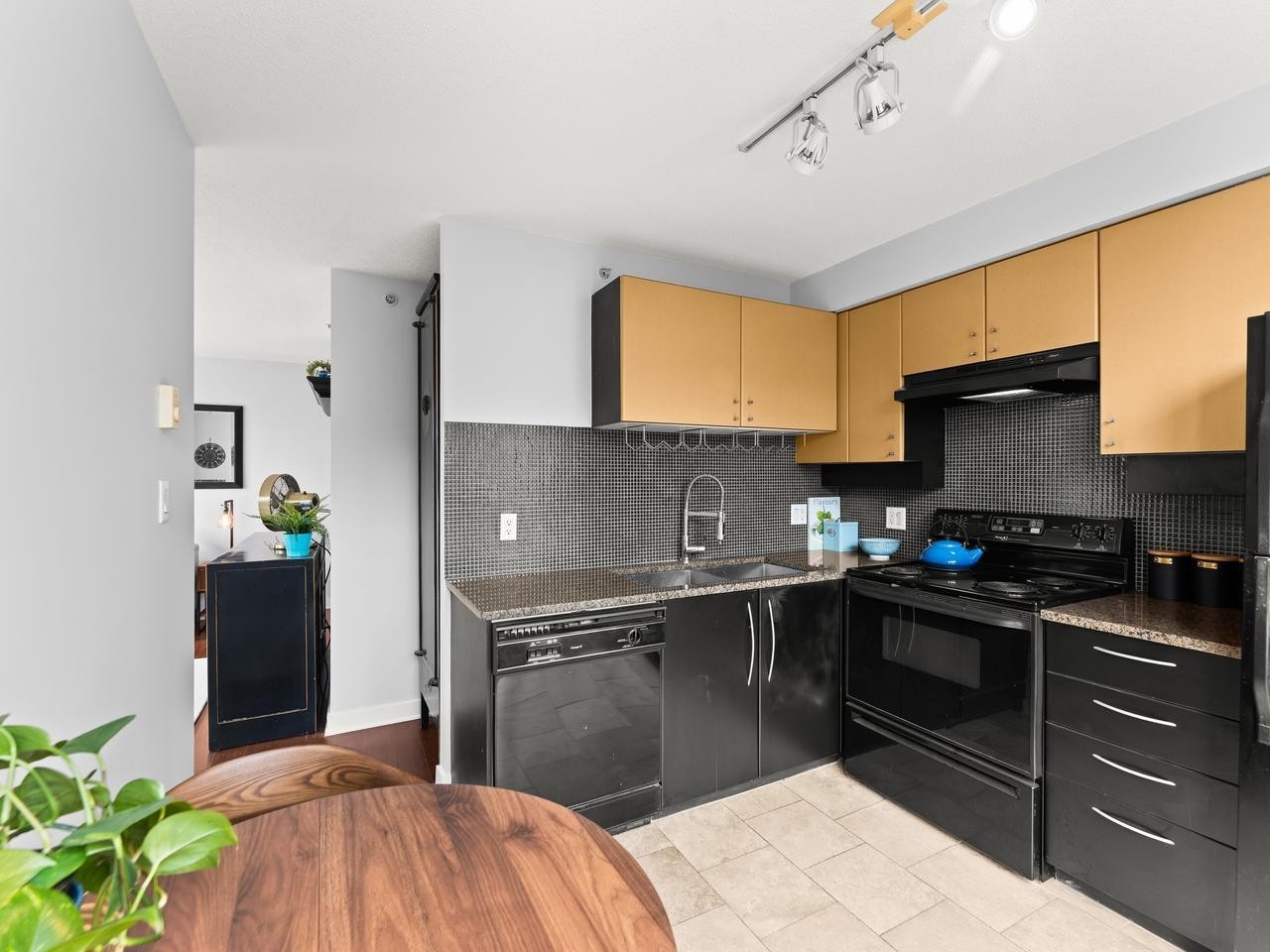 401-1238 Richards Street, Vancouver, BC
