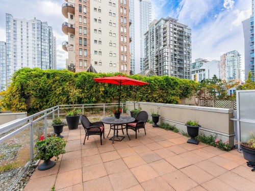 401-1238 Richards Street, Vancouver, BC 