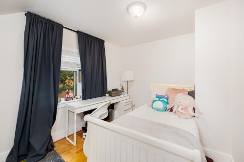 404 18Th Avenue W, Vancouver, BC 