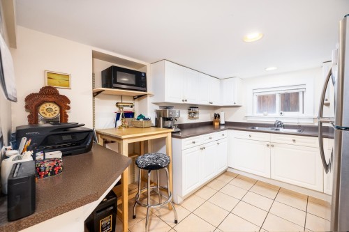 404 18Th Avenue W, Vancouver, BC 