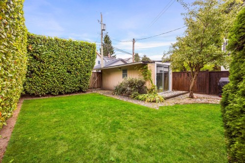 404 18Th Avenue W, Vancouver, BC 