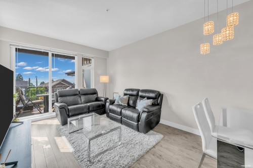 2201-963 Charland Avenue  Coquitlam, BC V3K 0E2