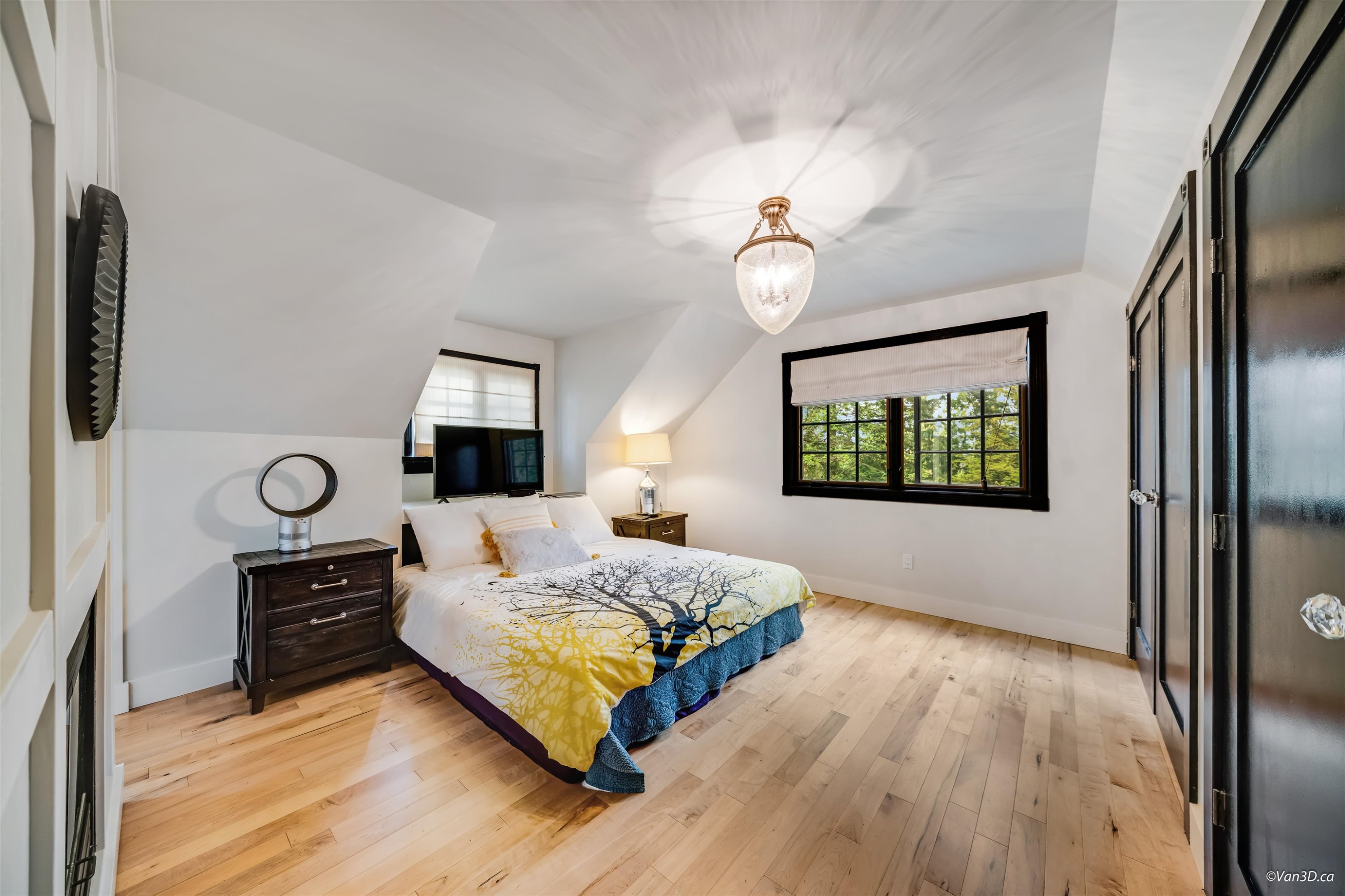 1570 East Road, Anmore, BC
