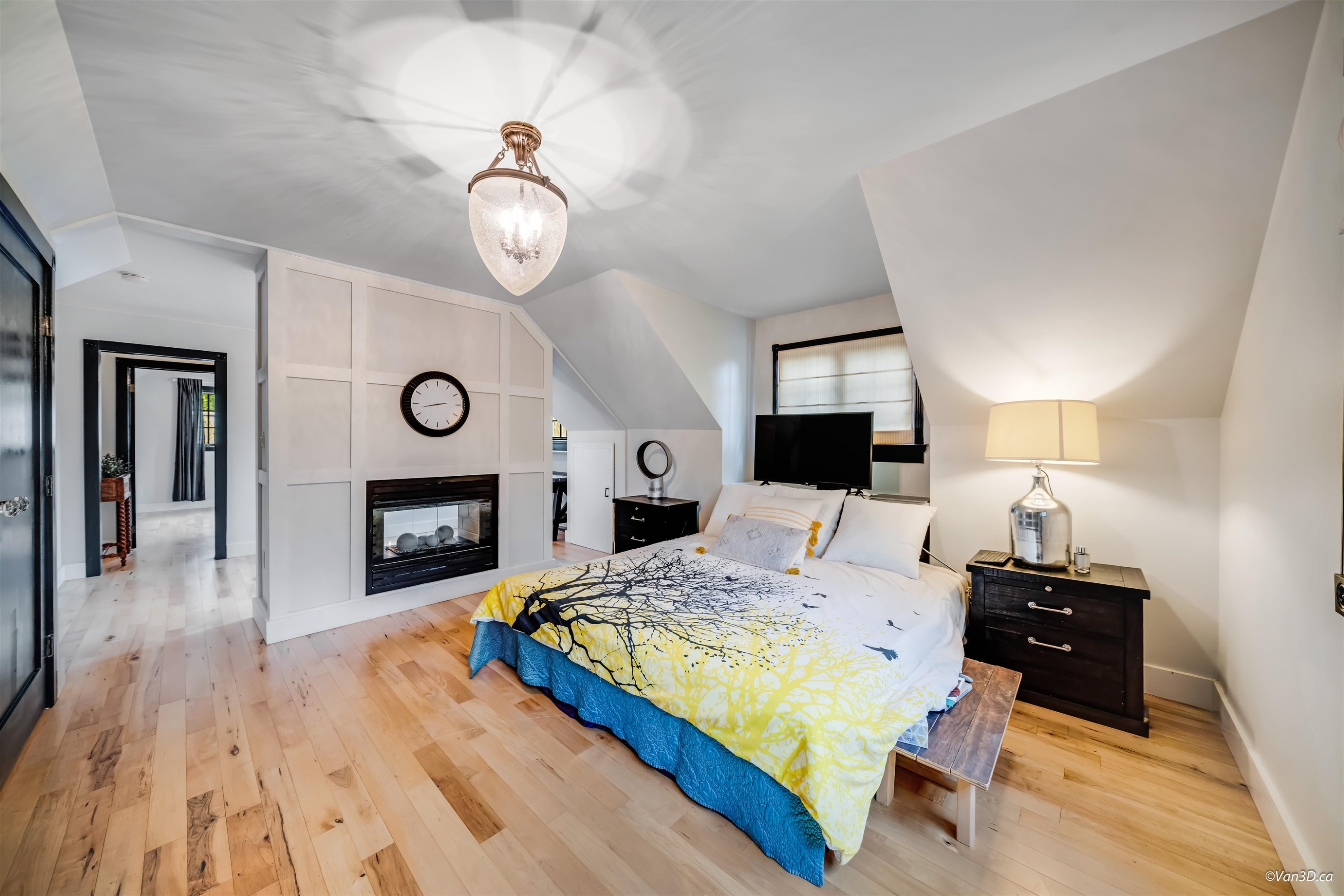 1570 East Road, Anmore, BC