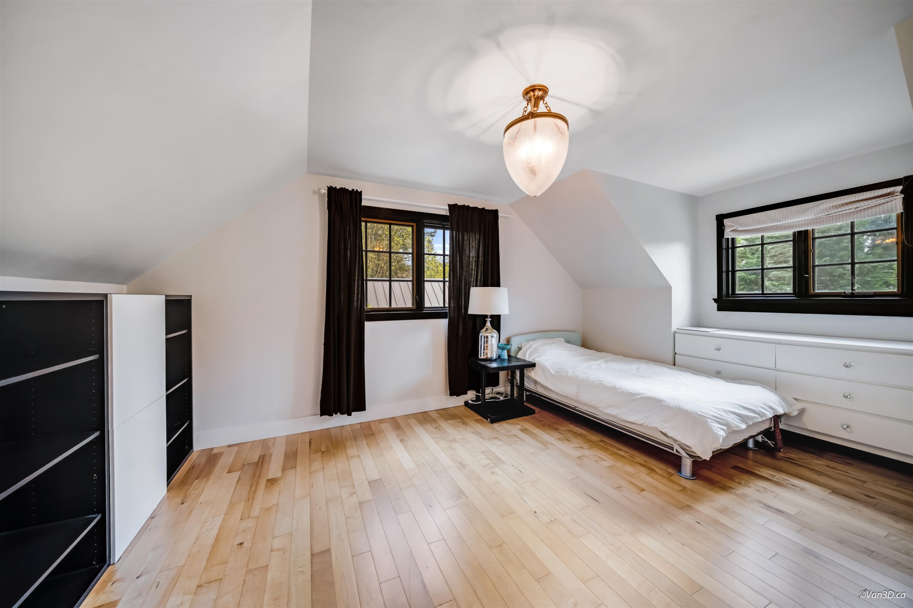 1570 East Road, Anmore, BC