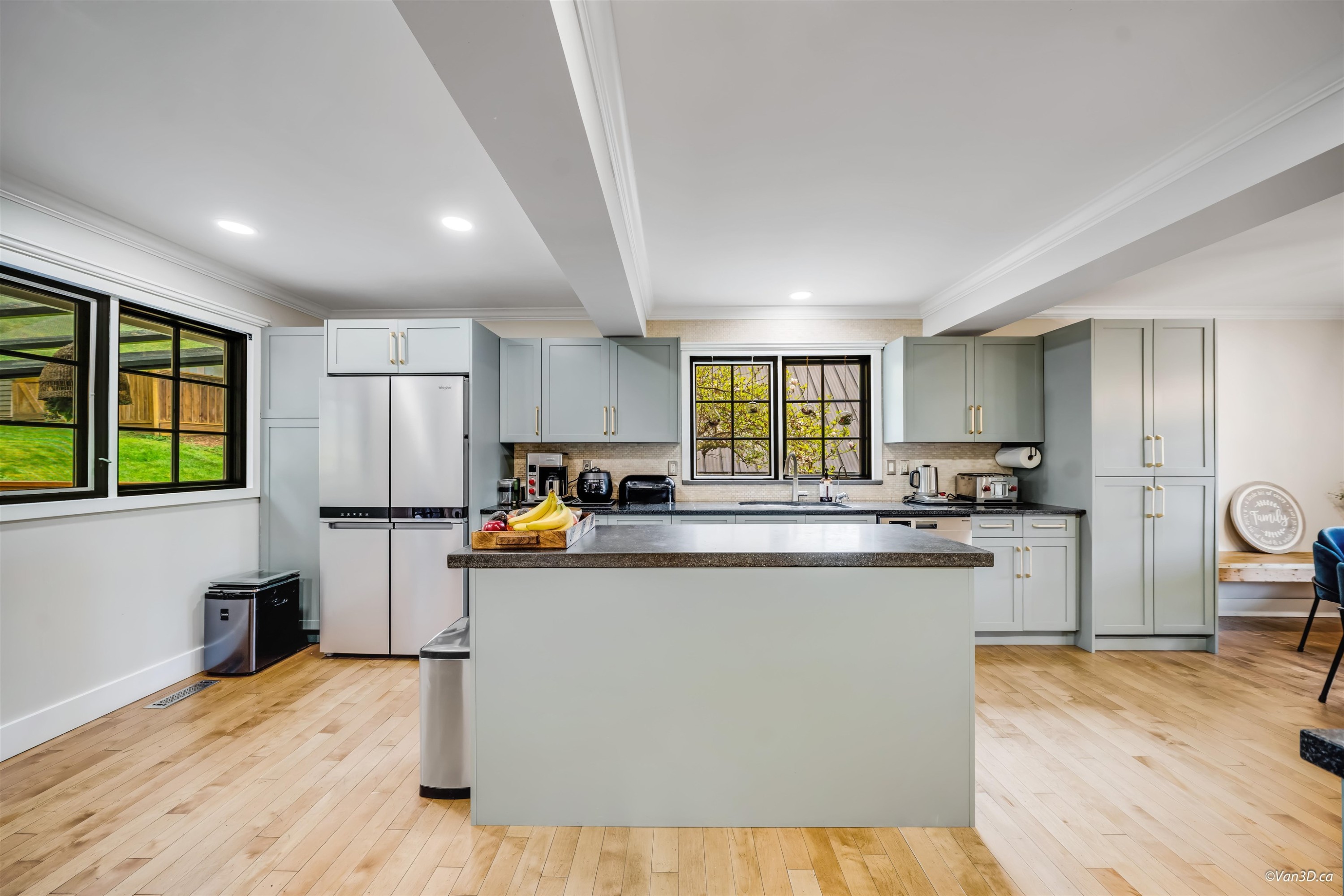 1570 East Road, Anmore, BC