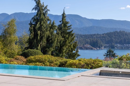 791 Beachview Drive, North Vancouver, BC 