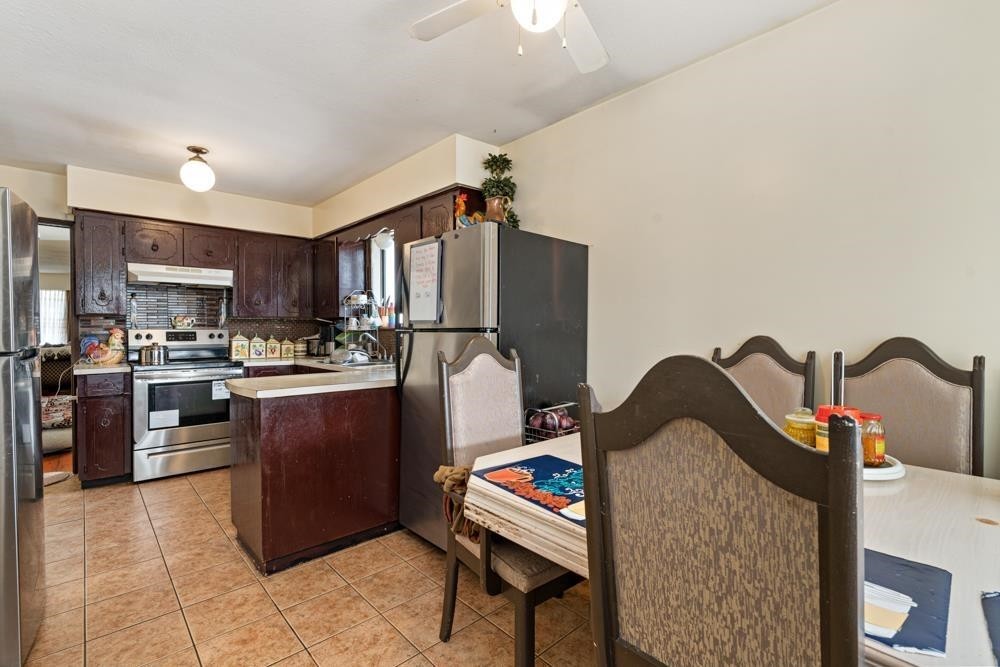 328 49Th Avenue E, Vancouver, BC
