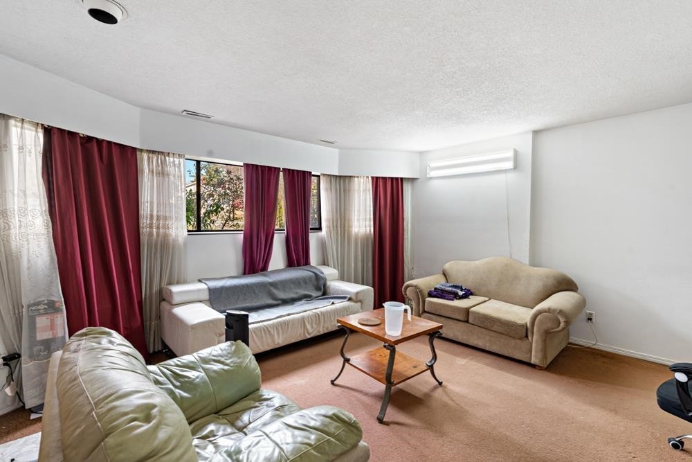 328 49Th Avenue E, Vancouver, BC