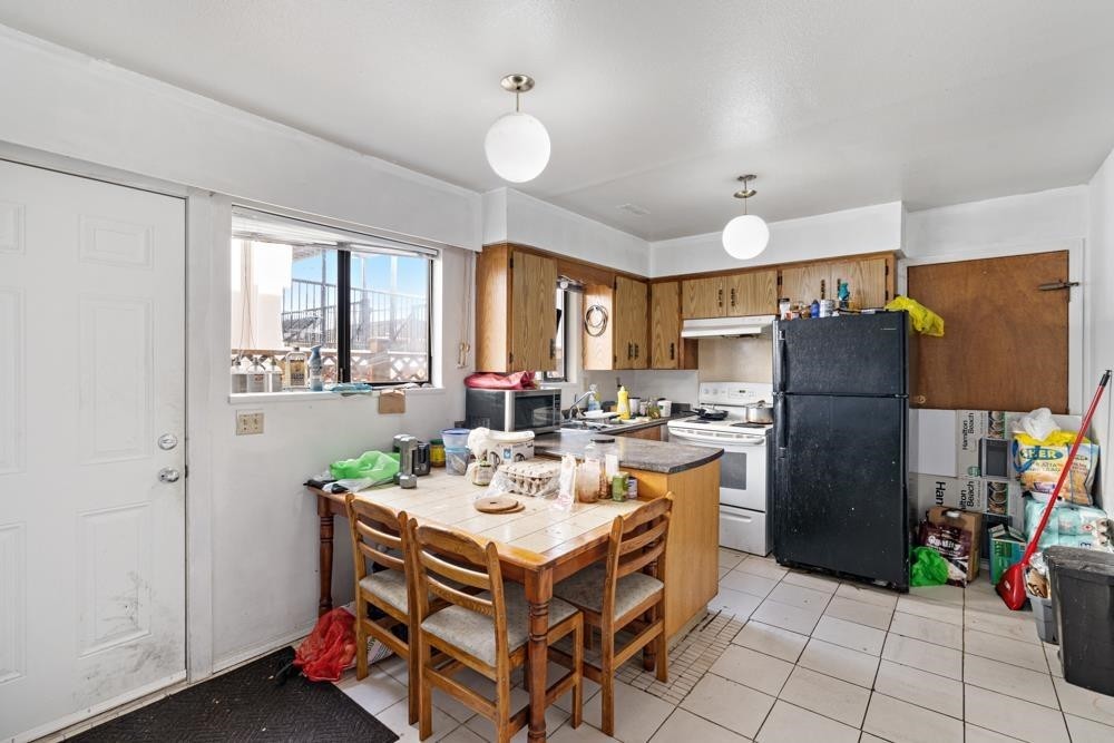 328 49Th Avenue E, Vancouver, BC