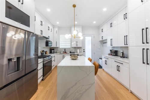 2975 42Nd Avenue E, Vancouver, BC 
