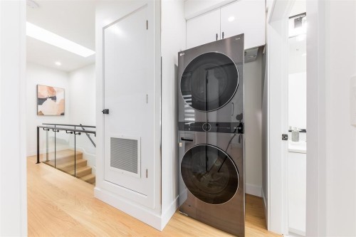 2975 42Nd Avenue E, Vancouver, BC 
