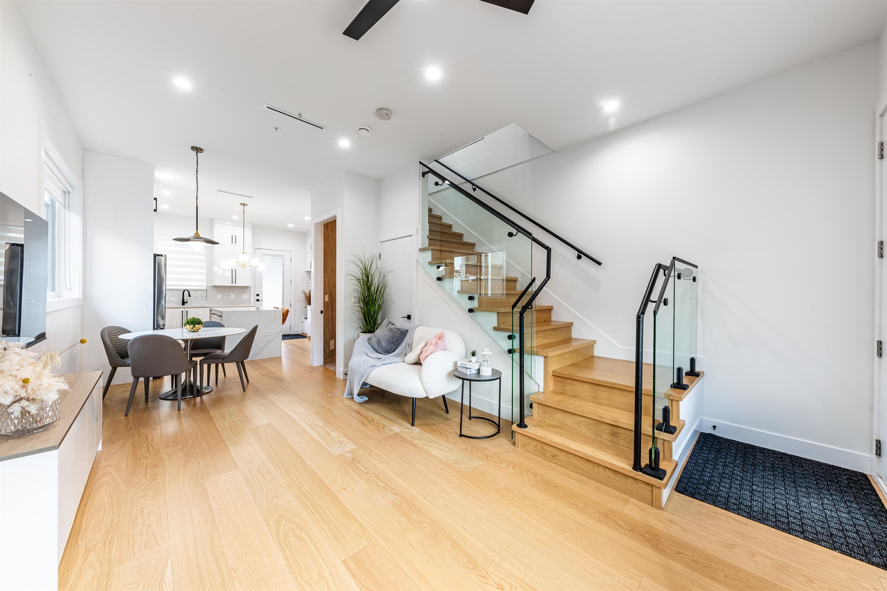 2975 42Nd Avenue E, Vancouver, BC