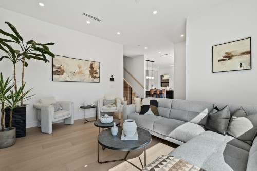 1605 21St Avenue E, Vancouver, BC 