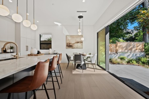 1605 21St Avenue E, Vancouver, BC 