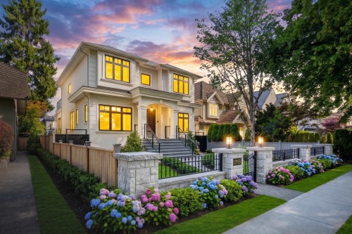2755 38Th Avenue W, Vancouver, BC 