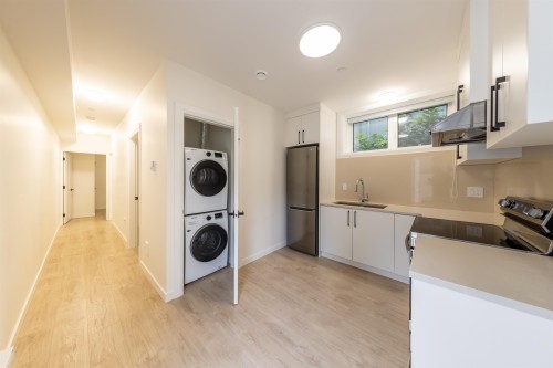 2755 38Th Avenue W, Vancouver, BC 