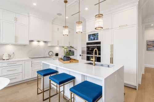 2755 38Th Avenue W, Vancouver, BC 