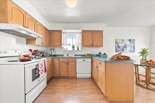 5884 Ormidale Street, Vancouver, BC 
