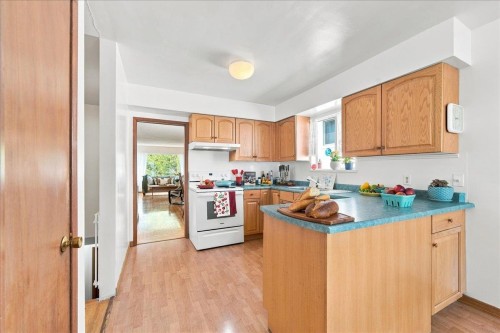 5884 Ormidale Street, Vancouver, BC 
