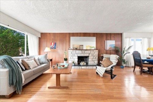 5884 Ormidale Street, Vancouver, BC 