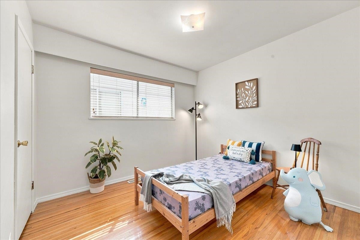 5884 Ormidale Street, Vancouver, BC