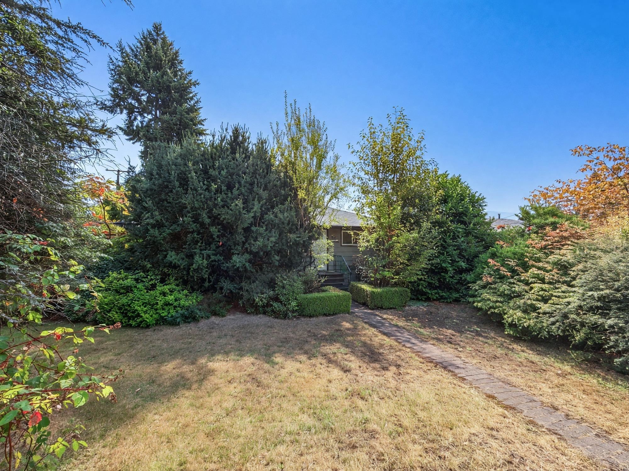 2155 Mohawk Avenue, Coquitlam, BC