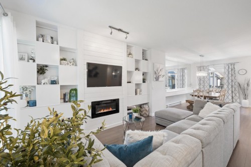 149-3500 Burke Village Promenade  Coquitlam, BC V3E 0N2