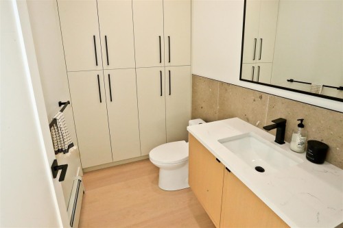 4015 Victoria Drive, Vancouver, BC 
