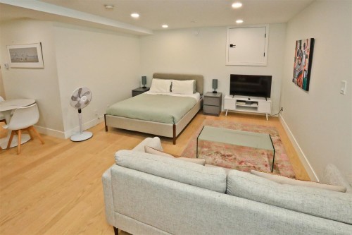 4015 Victoria Drive, Vancouver, BC 