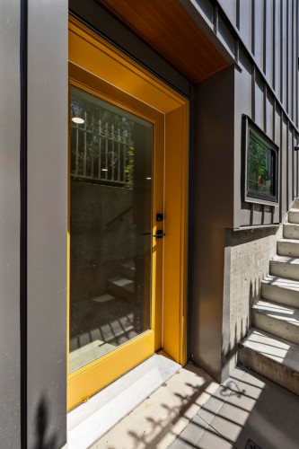 4015 Victoria Drive, Vancouver, BC 