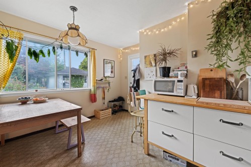 2608 4Th Avenue E, Vancouver, BC 